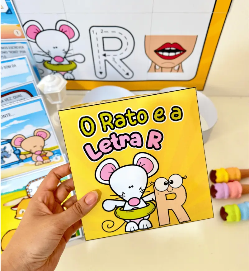 História na Caixa - Letra R