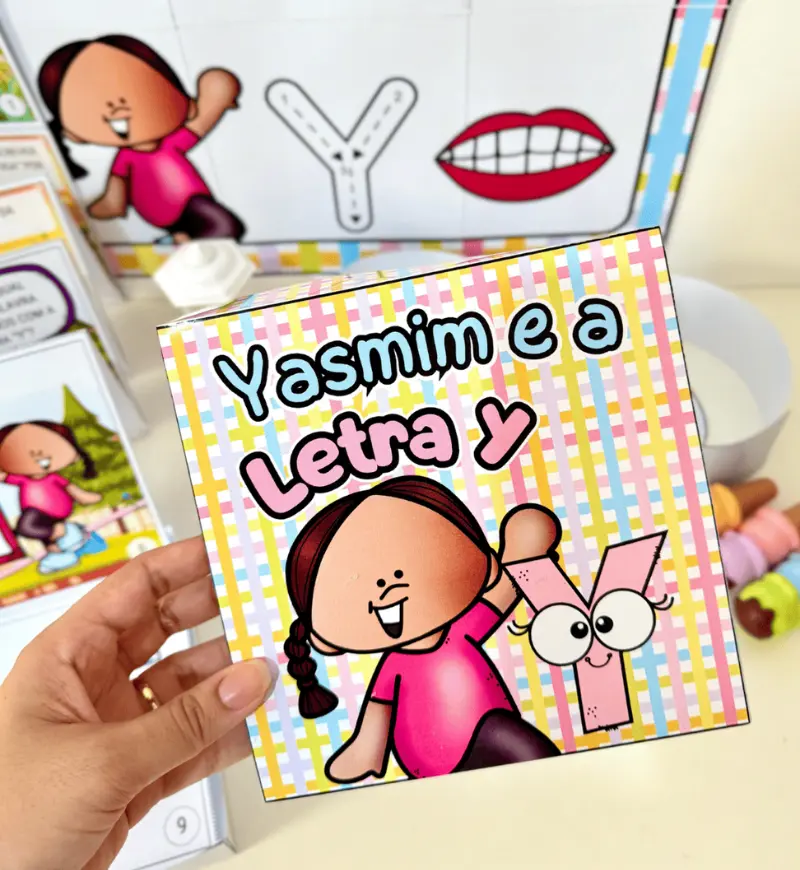 História na Caixa - Letra Y